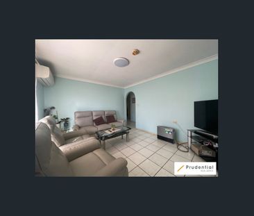 25 Hydrangea Place, Macquarie Fields, NSW 2564 - Photo 6