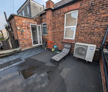 67a Seaview Road Wallasey CH45 4QW - Photo 2