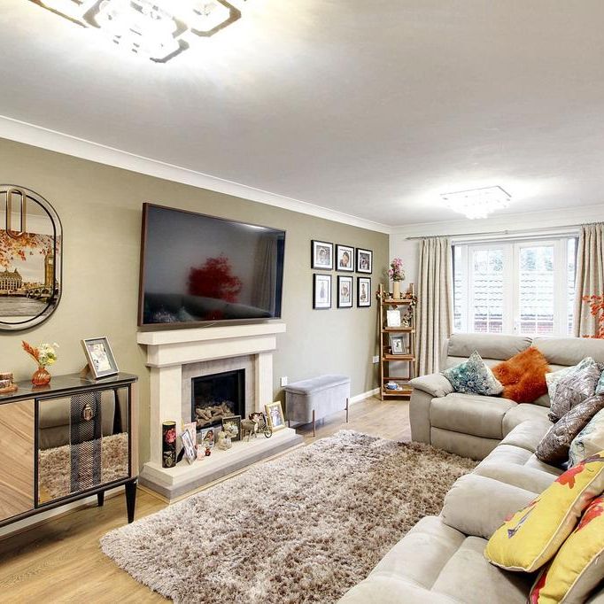 5 bedroom detached house to rent - Photo 1