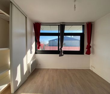 Location Appartement 2 pièces 59m² - Photo 5