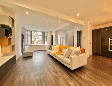 3 Bedroom Semi Detached To Let - Photo 3