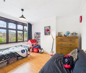 4 bedroom semi-detached house to rent - Photo 6