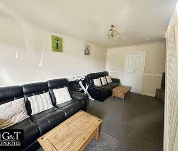 Commonside, Brierley Hill, DY5 - Photo 2