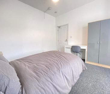 Double room - £595pcm, deposit £595 in shared house : £595 per month - Photo 4