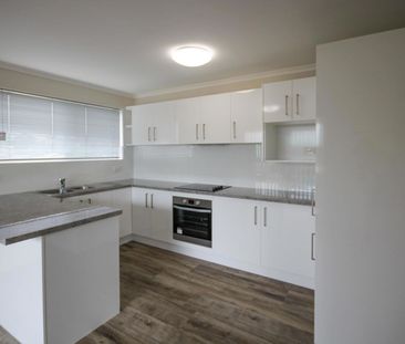 4/16 McLay Street, 4151, Coorparoo Qld - Photo 2