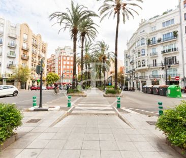 Piso de alquiler en Carrer de Borriana, Gran Via - Photo 5