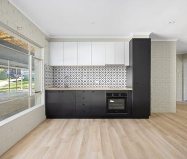 Neat 2 Bedroom Unit in Prime Flora Hill Location - Photo 6