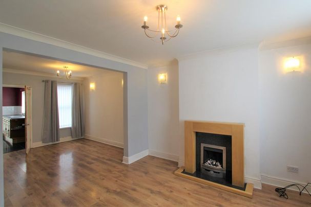 2 bedroom terraced house to rent - Photo 1