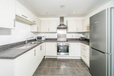 2 bedroom flat to rent - Photo 5