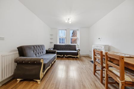 2 bedroom apartment to rent - Photo 4