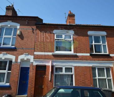 3 bedroom terraced house to rent - Photo 2