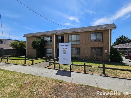 7/21 St Albans Road, St Albans, VIC 3021 - Photo 4