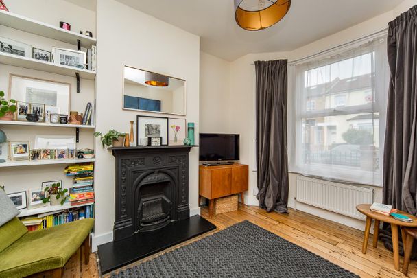 Century Road , E17 6JB - Photo 1