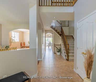 For Lease - 214 Castlegarth Crescent, Barrhaven, Ontario - Photo 2