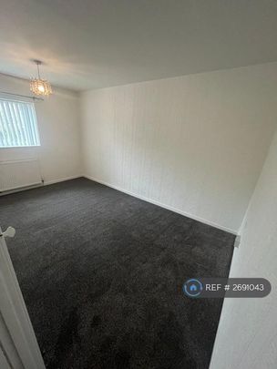 3 bedroom end of terrace house to rent - Photo 1