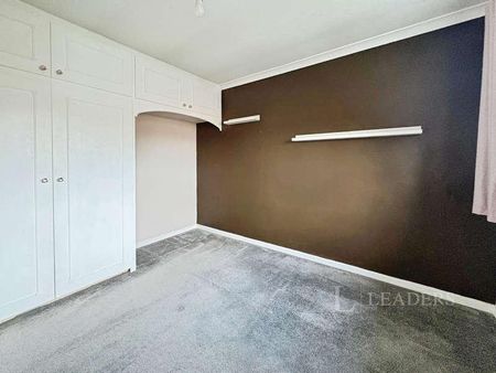 Deansway, Bromsgrove, B61 - Photo 3