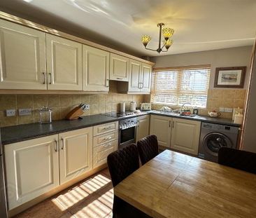36 Castleglen Park, Dundrum, Newcastle, BT33 0WL - Photo 3