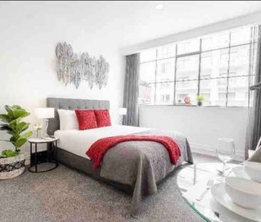 Chic 1 bed furnished apt with pool & gym - Photo 3