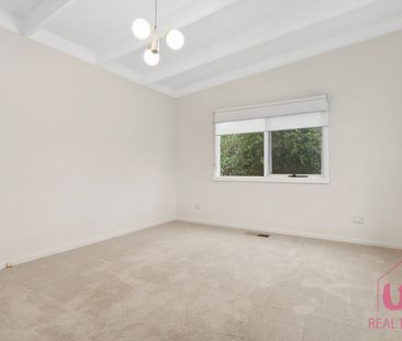 1.5km to Frankston Highschool and in the Zone - Photo 5