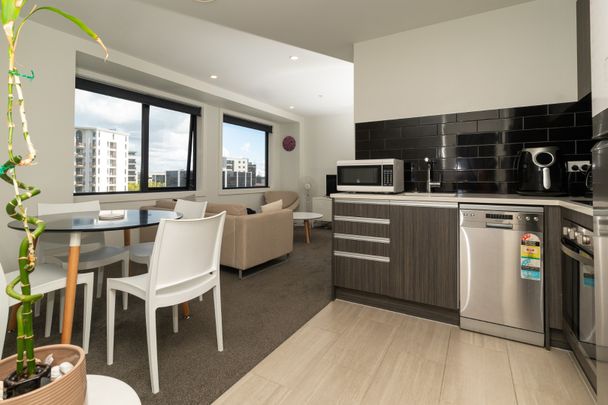 City Living at its Best - Photo 1