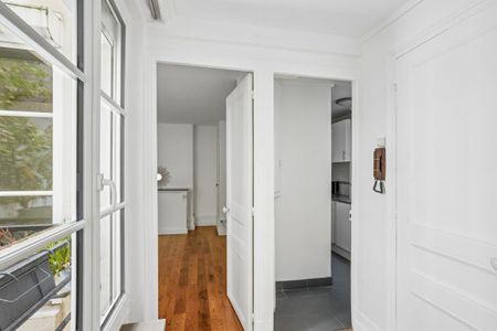 Location Appartement 2 pièces 40m² PARIS 8ème - Photo 5