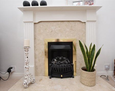 Station Road, Gidea Park, Romford, RM2 - Photo 2