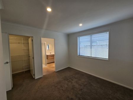 Home On Hills View - Papamoa - Photo 3