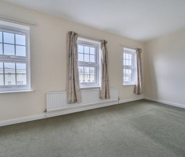 4 bedroom terraced house to rent - Photo 6