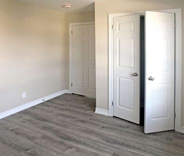 For Lease - 381 Country Glen Road Unit# Coach, Markham, Ontario - Photo 4