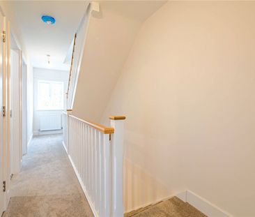4 bed Semi Detached House for rent - Photo 5