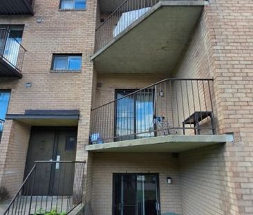 Appartement à louer - Laval (Chomedey) (Autres) - Photo 2