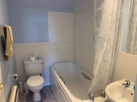 2 bedroom apartment to rent - Photo 3
