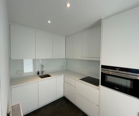 Modern gelijkvloersappartement op gunstige ligging met garagebox in Kapellen! - Foto 3