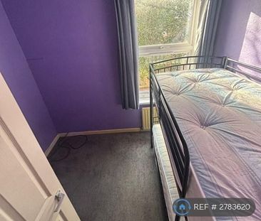 2 bedroom terraced house to rent - Photo 4