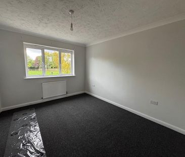 2 bedroom semi-detached house to rent - Photo 2