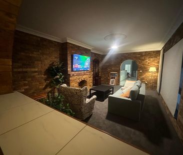 🏡 ROOM FOR RENT IN ASPLEY, BRISBANE – $390 PER WEEK ALL BILLS INCLU... - Photo 1