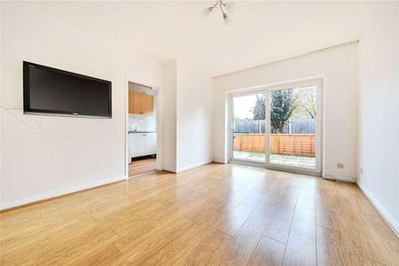 St. Georges Road, Enfield, EN1 - Photo 4