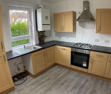 2 bedroom semi-detached house to rent - Photo 6