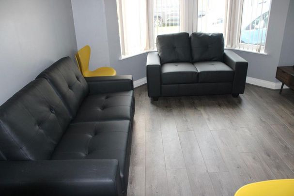 5 bedroom house to rent - Photo 1