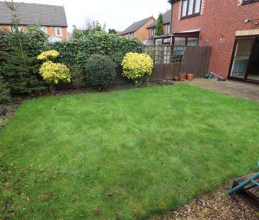 2 bedroom semi-detached house to rent - Photo 4