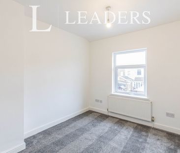 3 bedroom house to rent Gordon Road, Fleetwood, Lancashire, FY7 - Photo 2