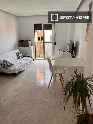 valencia, Valencian Community 46024 - Photo 3