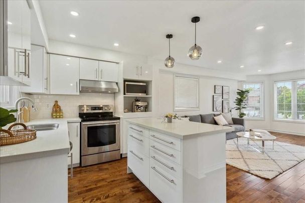 For Lease - 62 Summerset Drive, Barrie, Ontario - Photo 1
