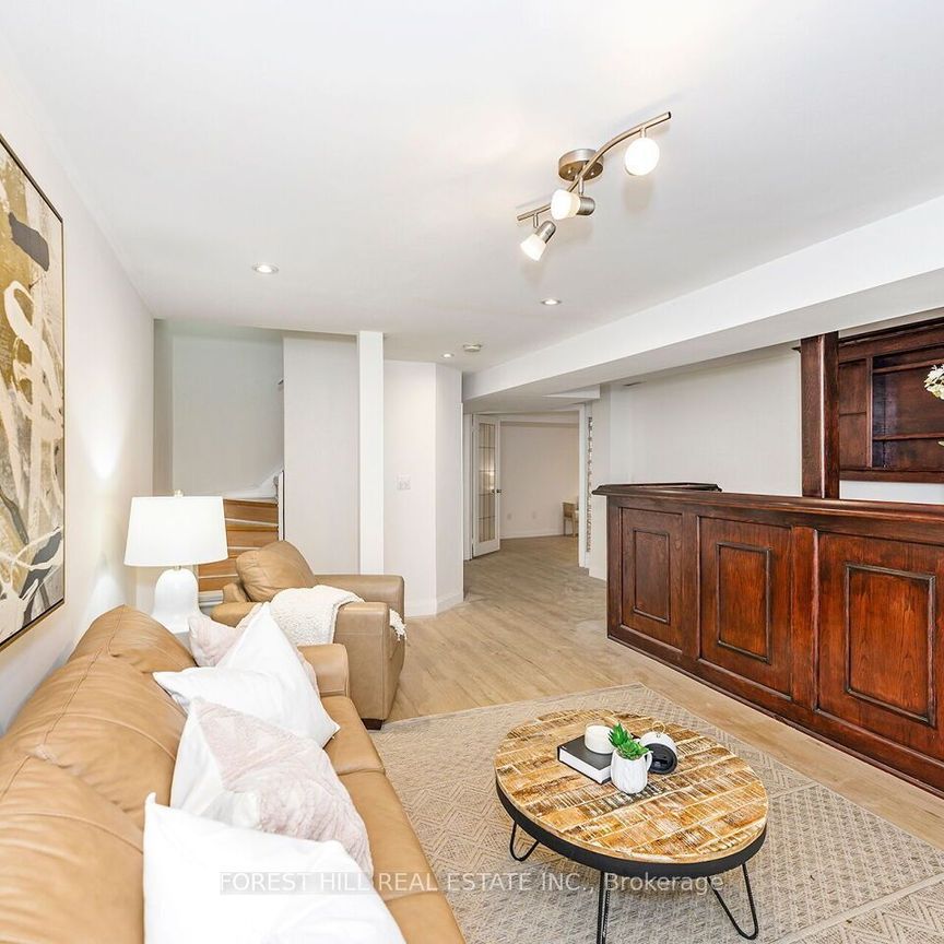 For Lease - 1575 Samuelson Circle, Mississauga, Ontario - Photo 1