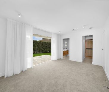 Welcome To The New 31 Yates Ave. - Photo 4