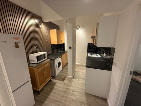 2 Bed Flat, Tantallon Road, G41 - Photo 5