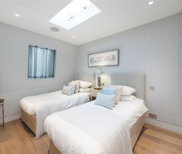 4 bedroom terraced house to rent - Photo 6