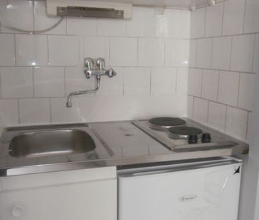 Appartement de type 1 à Marseille 13005 quartier La timone. - Photo 6