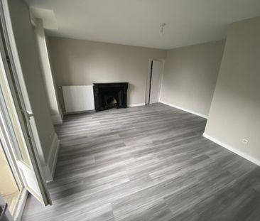 Location Appartement 2 pièces 62m² LE CREUSOT 71200 - Photo 2