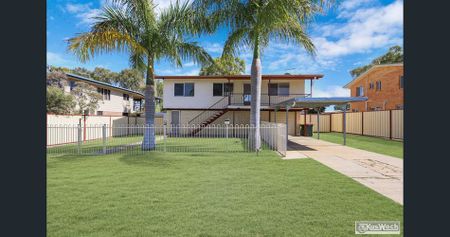 NORMAN GARDENS - 3 BEDROOM HOME - FULLY AIR CONDITIONED - Photo 3